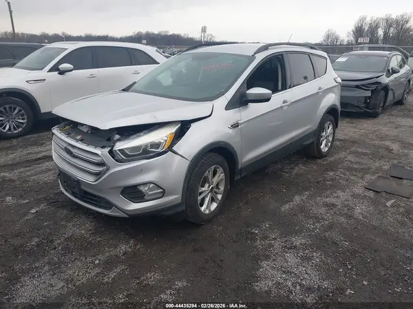 1FMCU9G91HUD85756 2017 FORD ESCAPE - Image 2