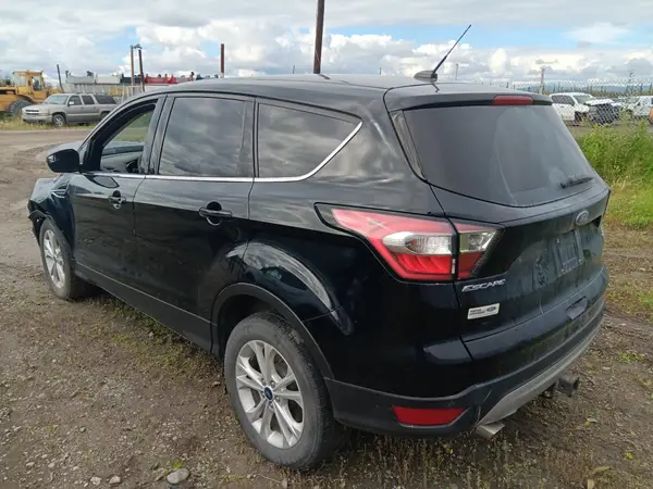 1FMCU9G91HUE08646 2017 FORD ESCAPE - Image 2