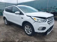 1FMCU9G91HUE33739 2017 FORD ESCAPE