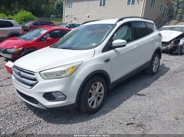 1FMCU9G91HUE89275 2017 FORD ESCAPE - Image 2