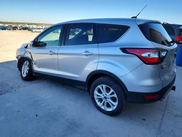 1FMCU9G91HUF10996 2017 FORD ESCAPE - Image 2