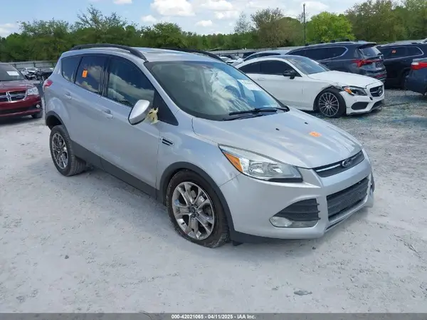1FMCU9G92GUC28879 2016 FORD ESCAPE - Image 1