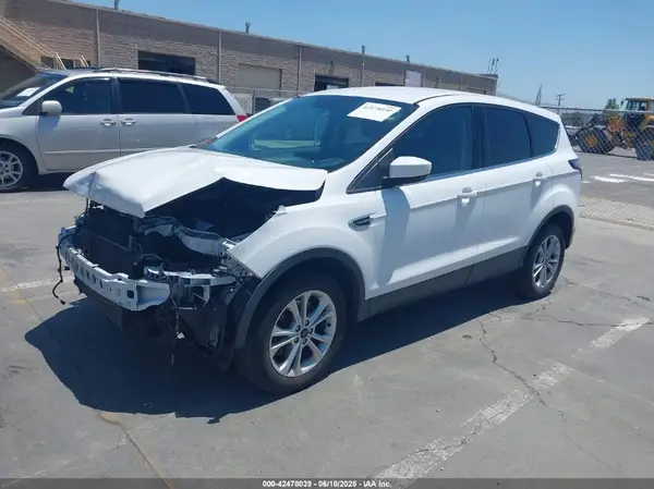 1FMCU9G92HUA28392 2017 FORD ESCAPE - Image 2