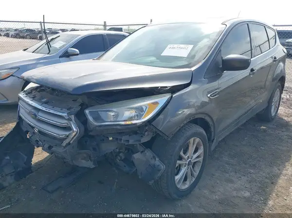 1FMCU9G92HUA29168 2017 FORD ESCAPE - Image 2