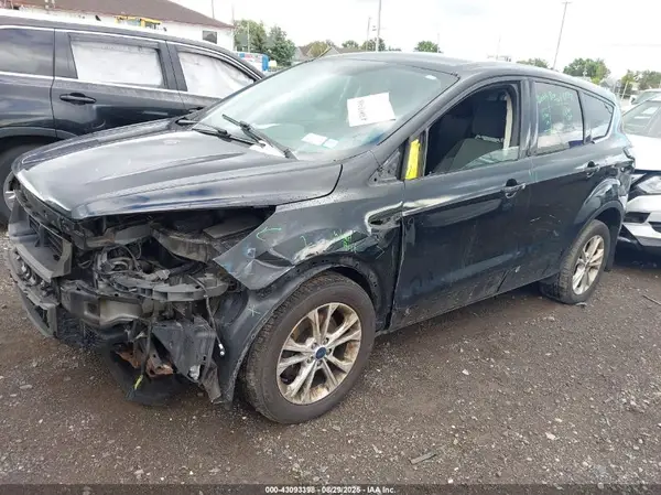 1FMCU9G92HUA39571 2017 FORD ESCAPE - Image 2