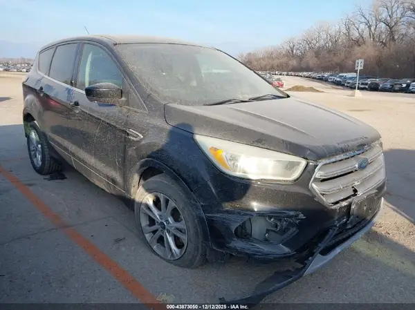 1FMCU9G92HUA51607 2017 FORD ESCAPE - Image 2
