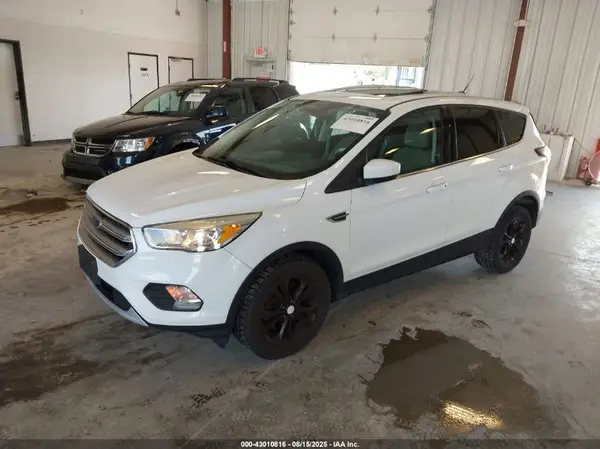 1FMCU9G92HUA90567 2017 FORD ESCAPE - Image 2