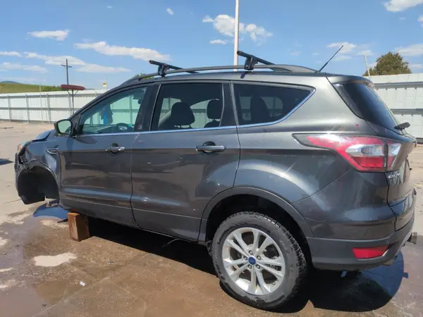 1FMCU9G92HUA95199 2017 FORD ESCAPE - Image 2