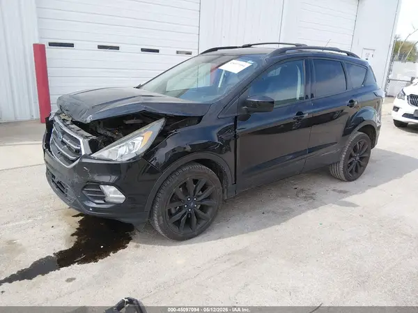 1FMCU9G92HUB06458 2017 FORD ESCAPE - Image 2