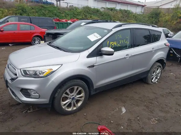 1FMCU9G92HUB07125 2017 FORD ESCAPE - Image 2