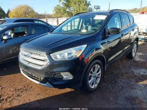 1FMCU9G92HUB09957 2017 FORD ESCAPE - Image 2