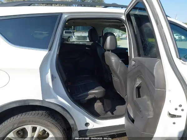 1FMCU9G92HUB44093 2017 FORD ESCAPE - Image 8