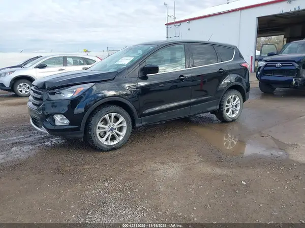 1FMCU9G92HUC81471 2017 FORD ESCAPE - Image 2