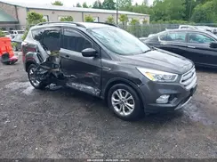1FMCU9G92HUD03419 2017 FORD ESCAPE