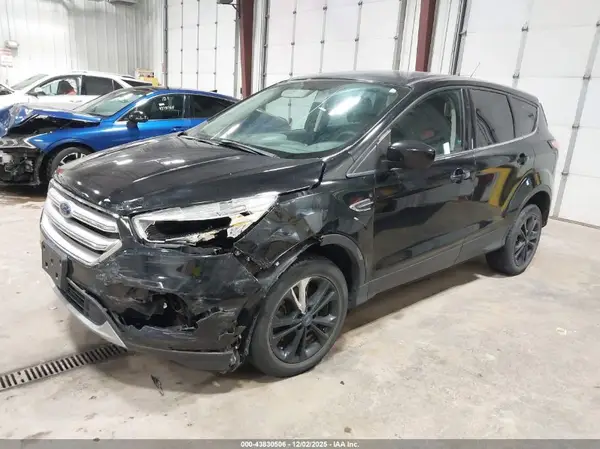 1FMCU9G92HUD85913 2017 FORD ESCAPE - Image 2