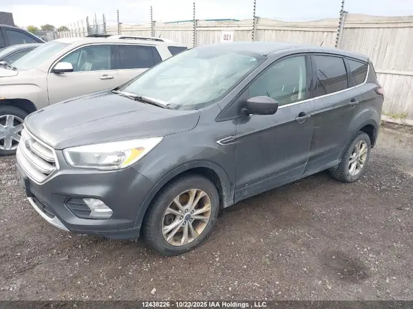 1FMCU9G92HUD97320 2017 FORD ESCAPE - Image 2
