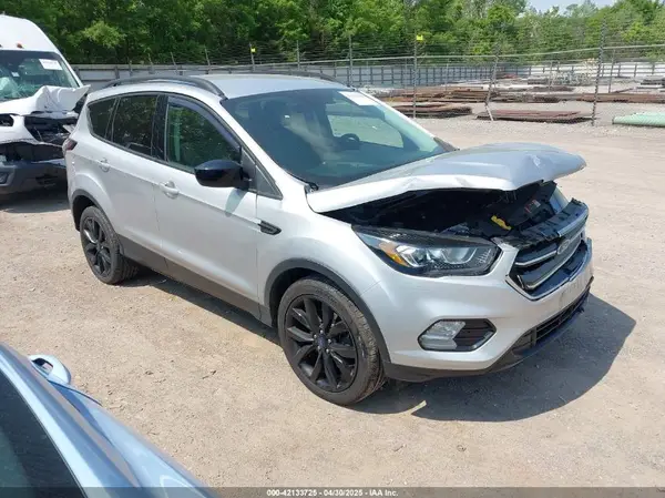 1FMCU9G92HUE90466 2017 FORD ESCAPE - Image 1