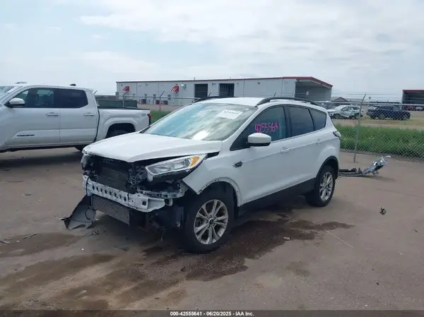 1FMCU9G92JUB62650 2018 FORD ESCAPE - Image 2
