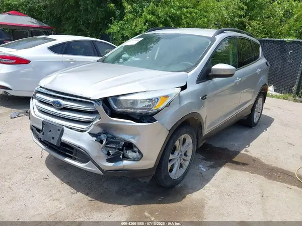 1FMCU9G92JUC41493 2018 FORD ESCAPE - Image 2