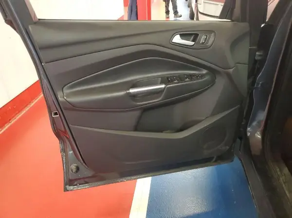 1FMCU9G92JUC95389 2018 FORD ESCAPE - Image 1