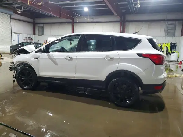 1FMCU9G92KUB66442 2019 FORD ESCAPE - Image 2