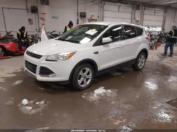 1FMCU9G93GUA00843 2016 FORD ESCAPE - Image 2