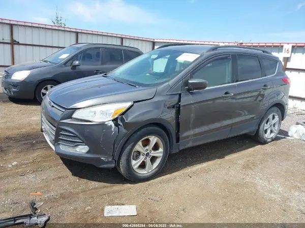 1FMCU9G93GUA68706 2016 FORD ESCAPE - Image 2