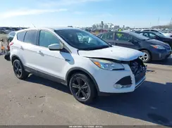 1FMCU9G93GUA77549 2016 FORD ESCAPE