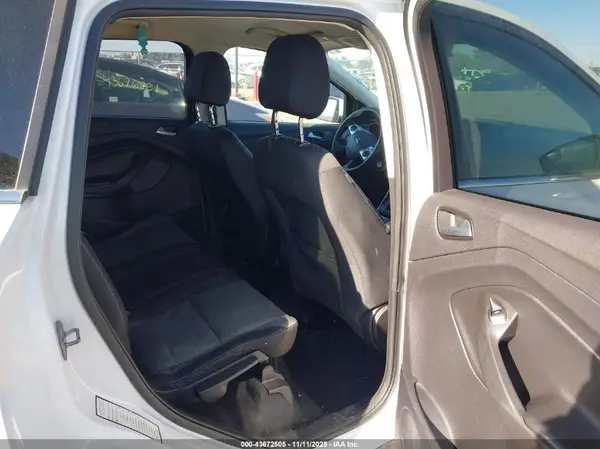 1FMCU9G93GUA77549 2016 FORD ESCAPE - Image 8