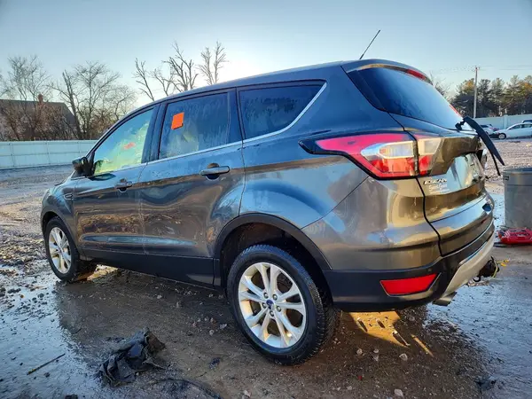 1FMCU9G93HUA04182 2017 FORD ESCAPE - Image 2
