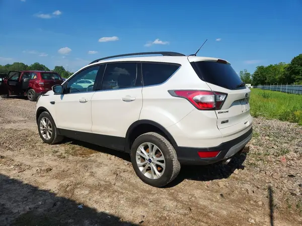 1FMCU9G93HUA05882 2017 FORD ESCAPE - Image 2