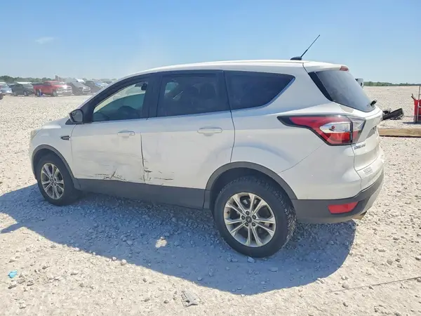 1FMCU9G93HUA24240 2017 FORD ESCAPE - Image 2