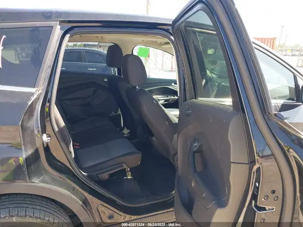 1FMCU9G93HUA28692 2017 FORD ESCAPE - Image 8