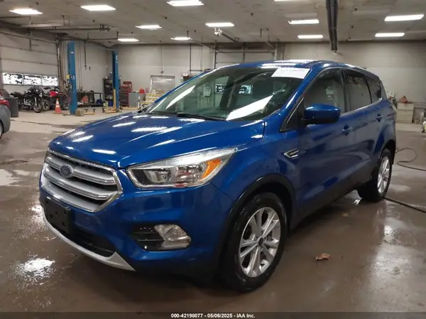 1FMCU9G93HUA28773 2017 FORD ESCAPE - Image 2