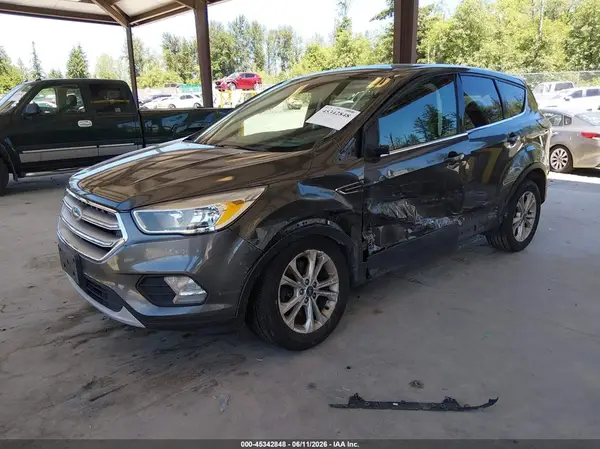 1FMCU9G93HUB04153 2017 FORD ESCAPE - Image 2