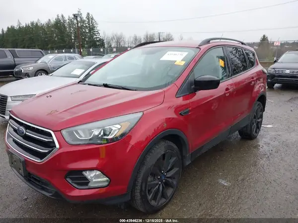 1FMCU9G93HUB16271 2017 FORD ESCAPE - Image 2