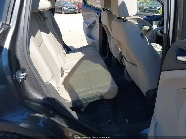 1FMCU9G93HUB37816 2017 FORD ESCAPE - Image 8