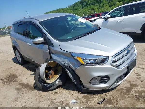 1FMCU9G93HUB67348 2017 FORD ESCAPE - Image 1