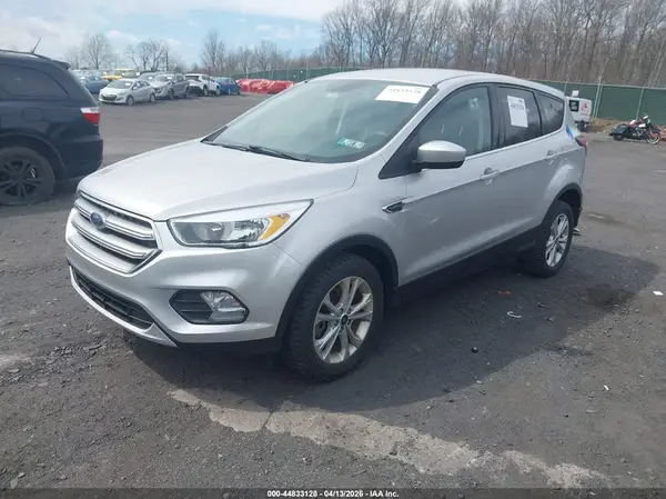 1FMCU9G93HUB72081 2017 FORD ESCAPE - Image 2