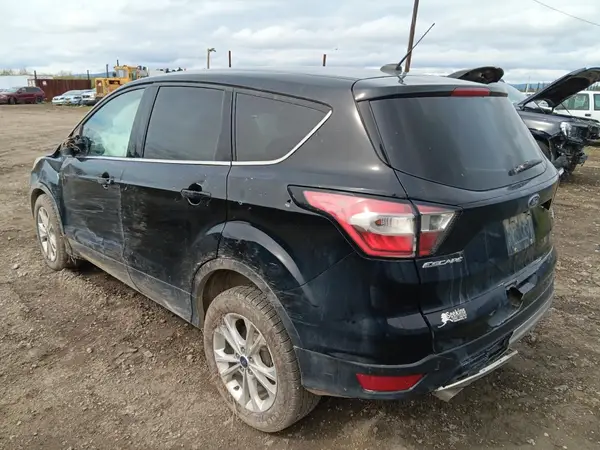 1FMCU9G93HUC52139 2017 FORD ESCAPE - Image 2