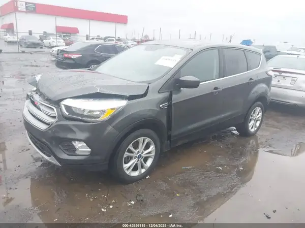 1FMCU9G93HUC52495 2017 FORD ESCAPE - Image 2