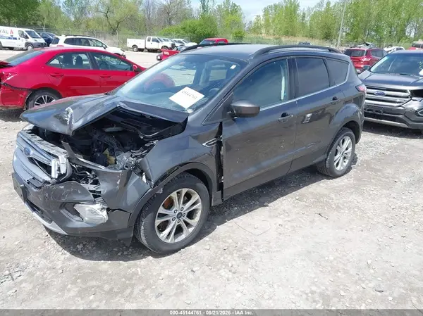 1FMCU9G93HUC56661 2017 FORD ESCAPE - Image 2