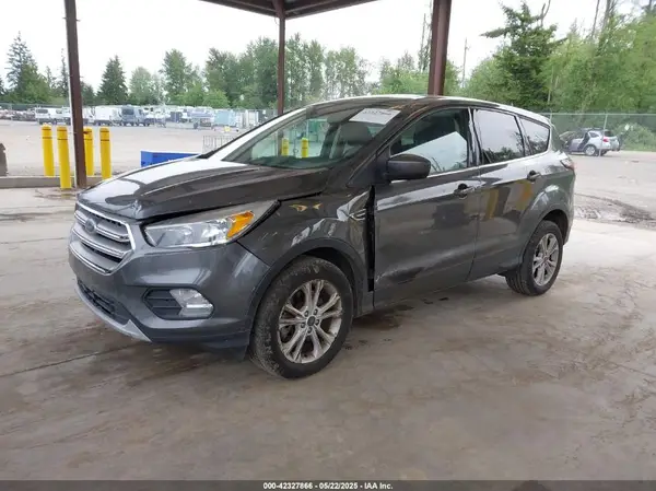 1FMCU9G93HUC97081 2017 FORD ESCAPE - Image 2