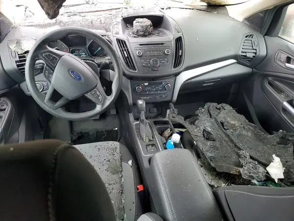 1FMCU9G93HUC97968 2017 FORD ESCAPE - Image 8