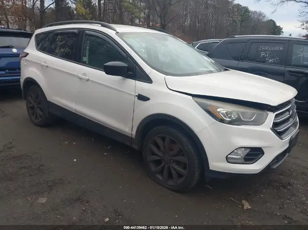 1FMCU9G93HUD02053 2017 FORD ESCAPE - Image 1