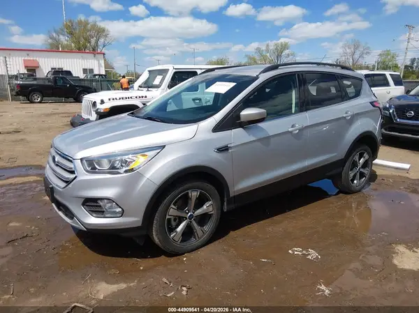 1FMCU9G93HUD37823 2017 FORD ESCAPE - Image 2