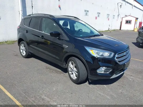 1FMCU9G93HUD42990 2017 FORD ESCAPE - Image 1