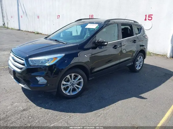 1FMCU9G93HUD42990 2017 FORD ESCAPE - Image 2