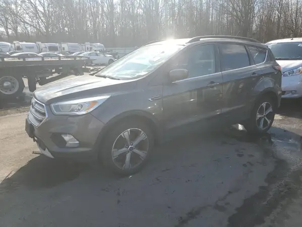 1FMCU9G93HUD48174 2017 FORD ESCAPE - Image 1
