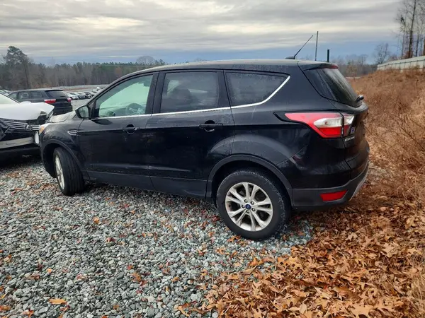 1FMCU9G93HUE82599 2017 FORD ESCAPE - Image 2